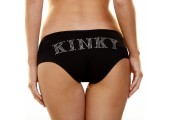 Трусики-слип с надписью стразами Kinky, S-M, черный