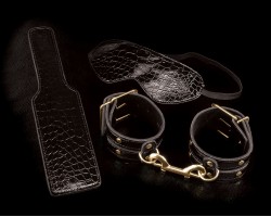 Набор для бондажа Fantasy Bondage Kit с золотистыми элементами
