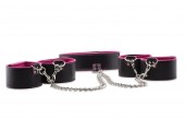 Чёрно-розовый двусторонний комплект для бандажа Reversible Collar / Wrist / Ankle Cuffs